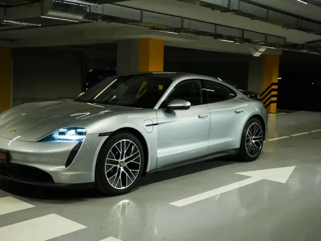 Porsche Taycan - фото 2