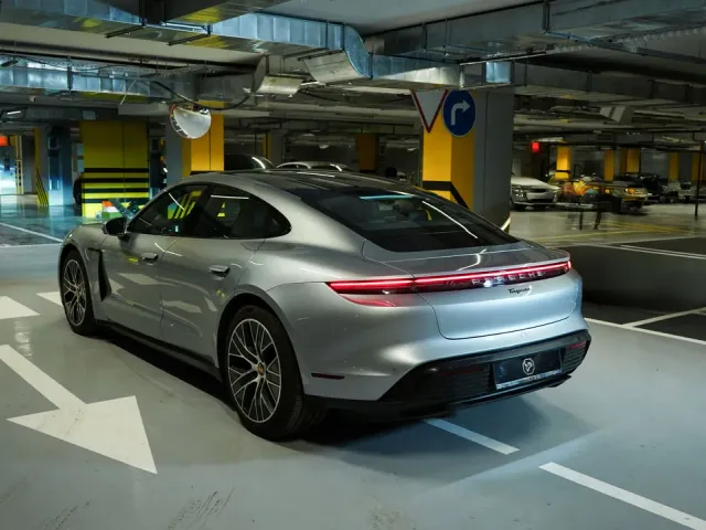 Porsche Taycan - фото 4