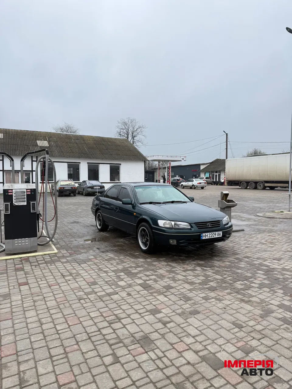 Toyota Camry - фото 4