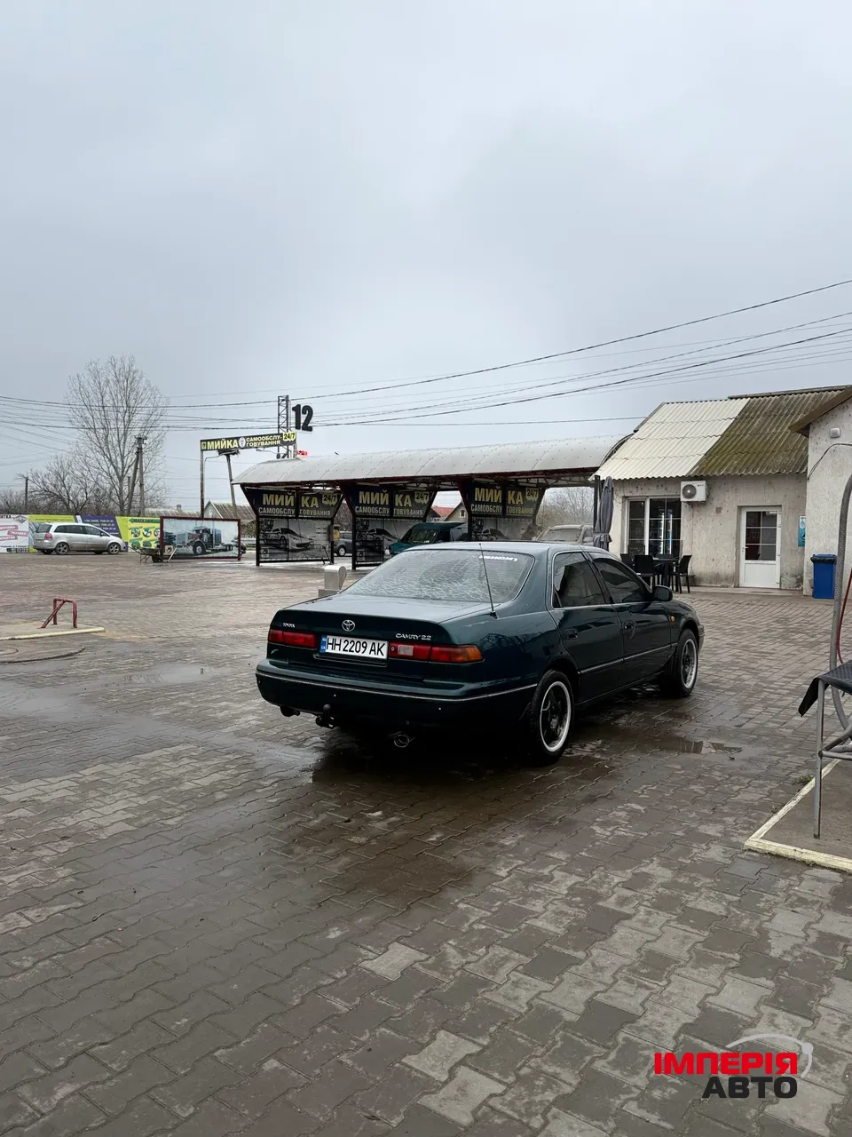 Toyota Camry - фото 3