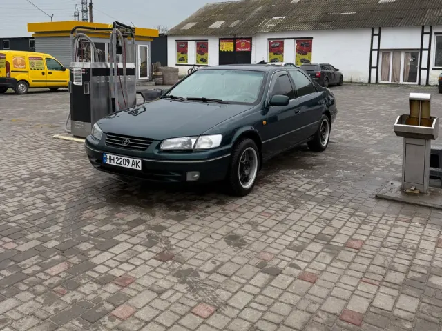 Toyota Camry - фото 5