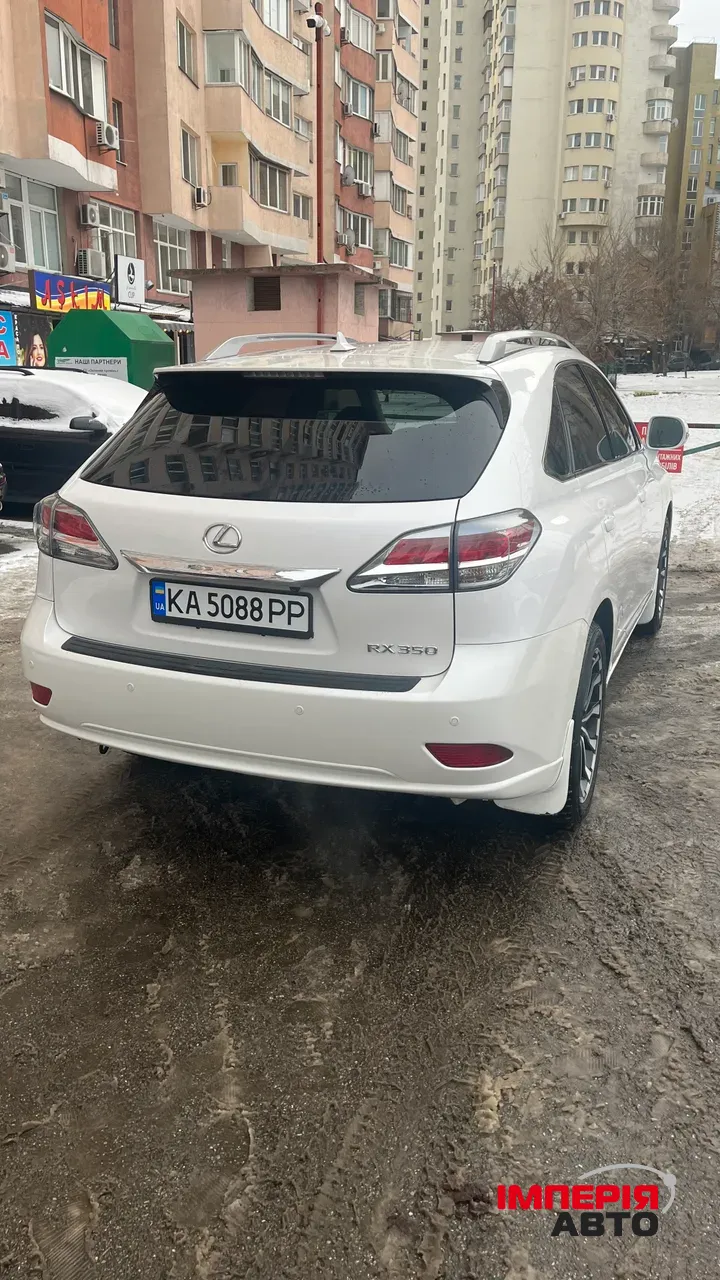 Lexus RX - фото 22