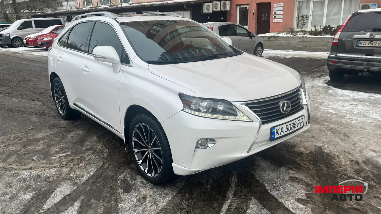Lexus RX - фото 19