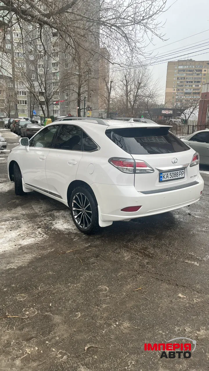 Lexus RX - фото 8
