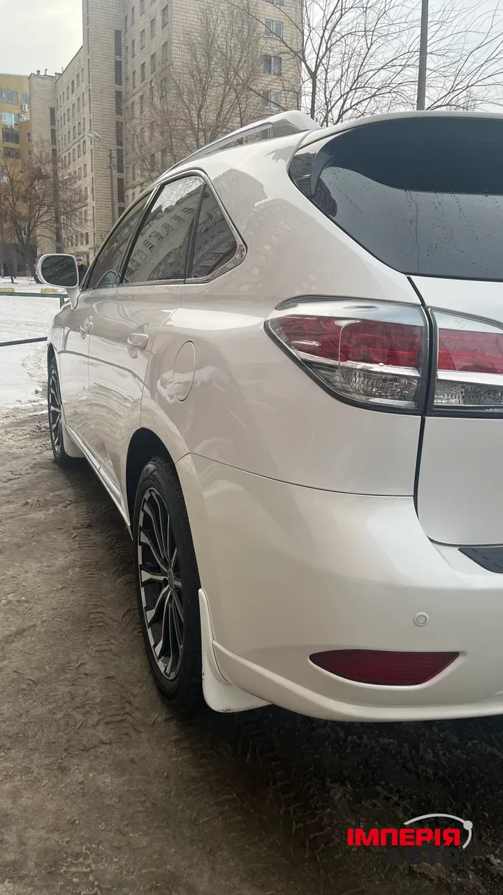 Lexus RX - фото 37