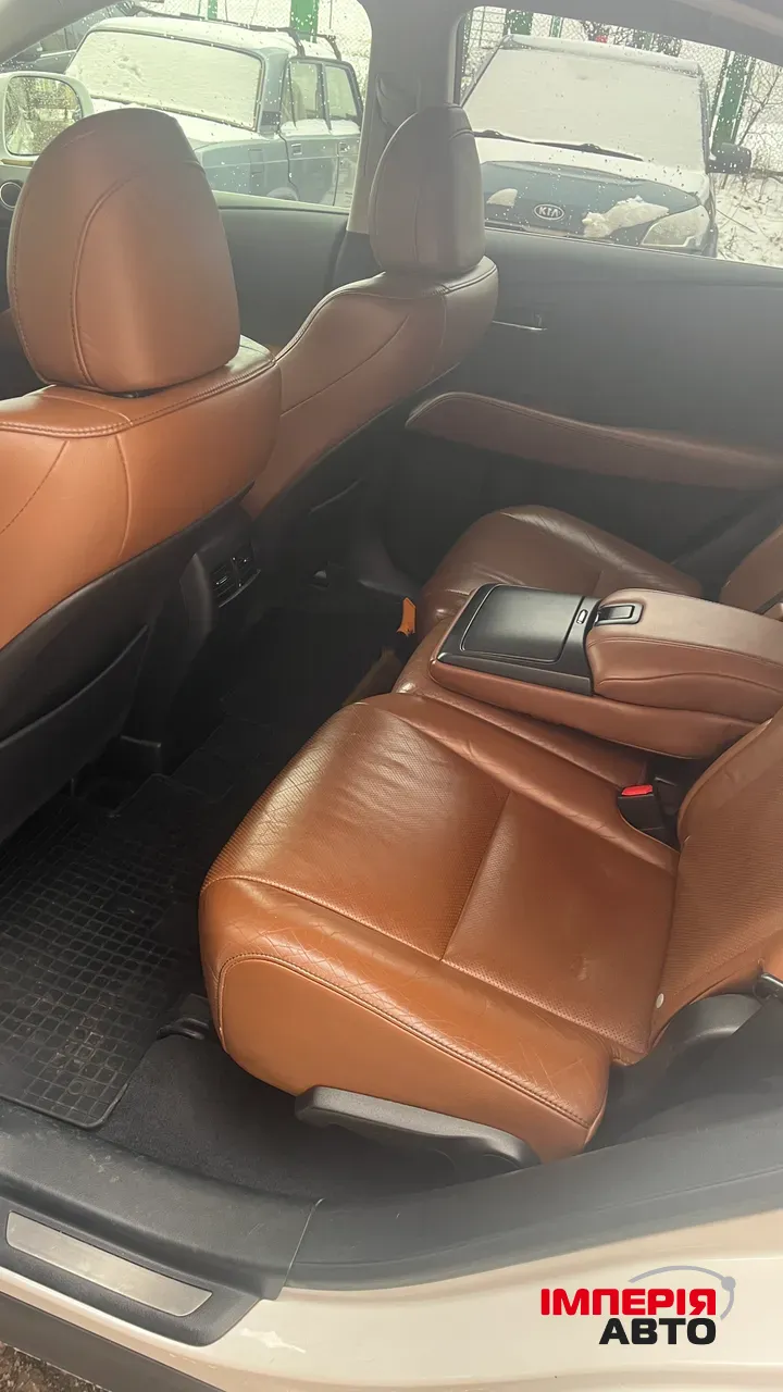 Lexus RX - фото 33