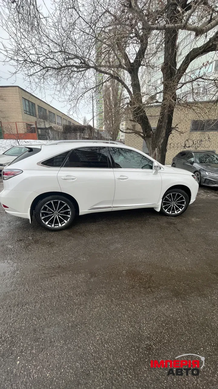 Lexus RX - фото 2