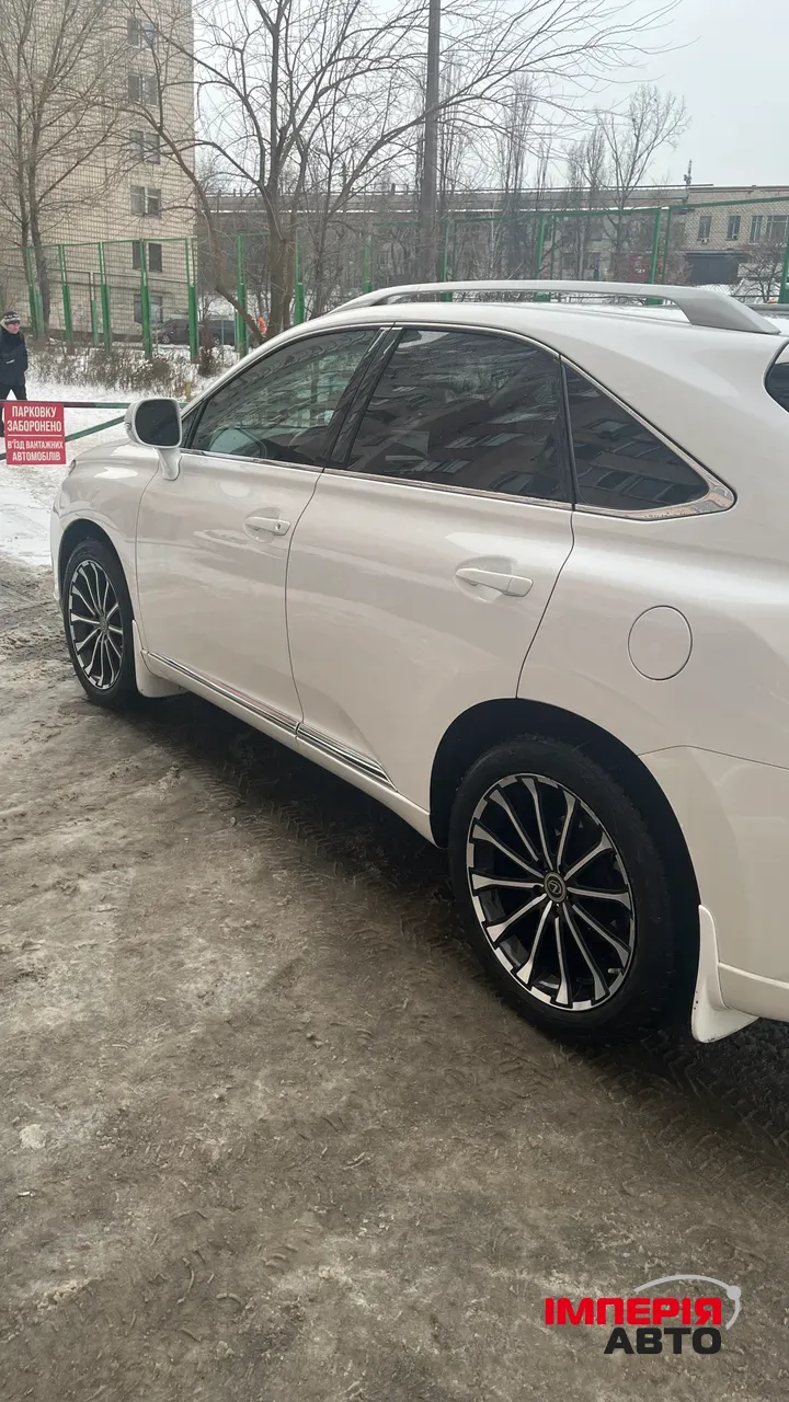 Lexus RX - фото 36