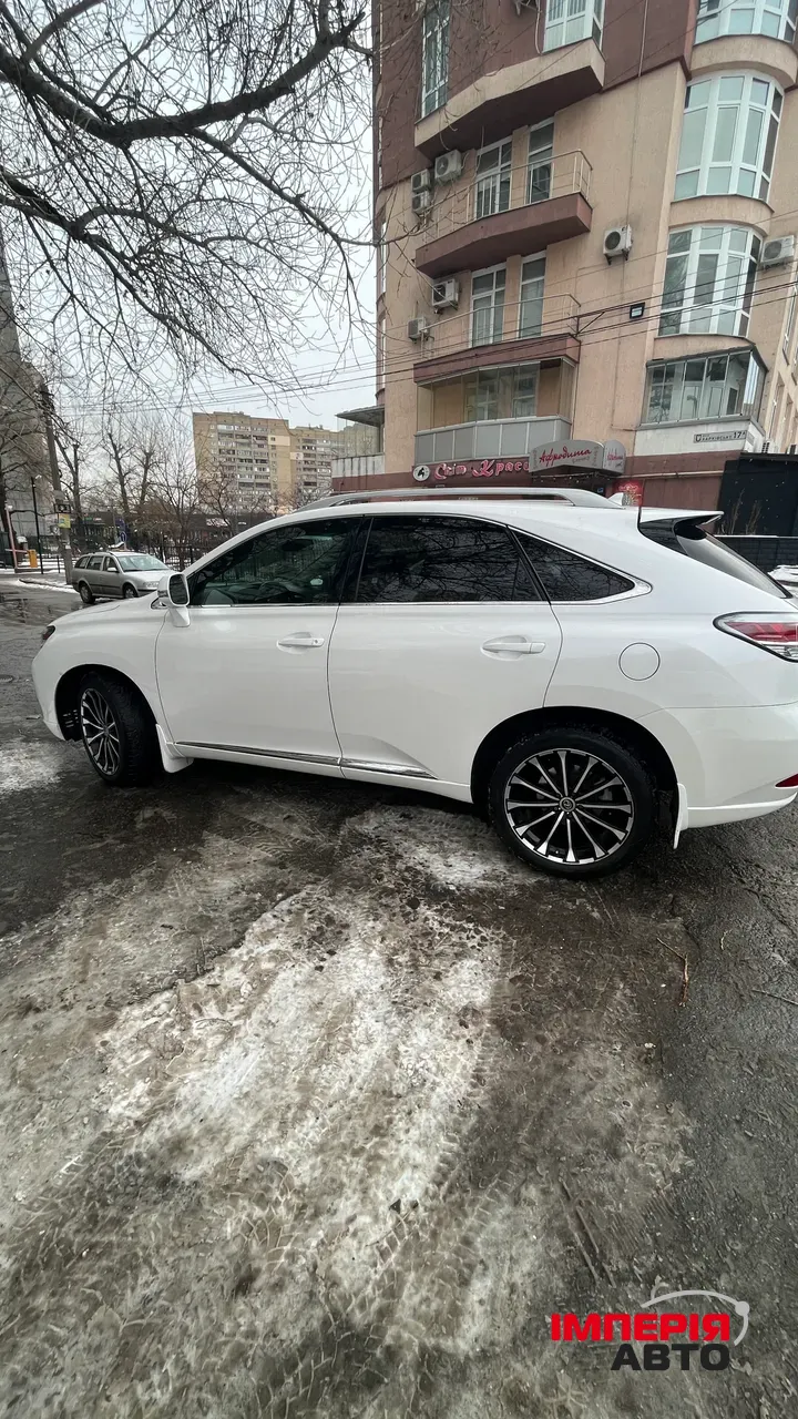 Lexus RX - фото 6