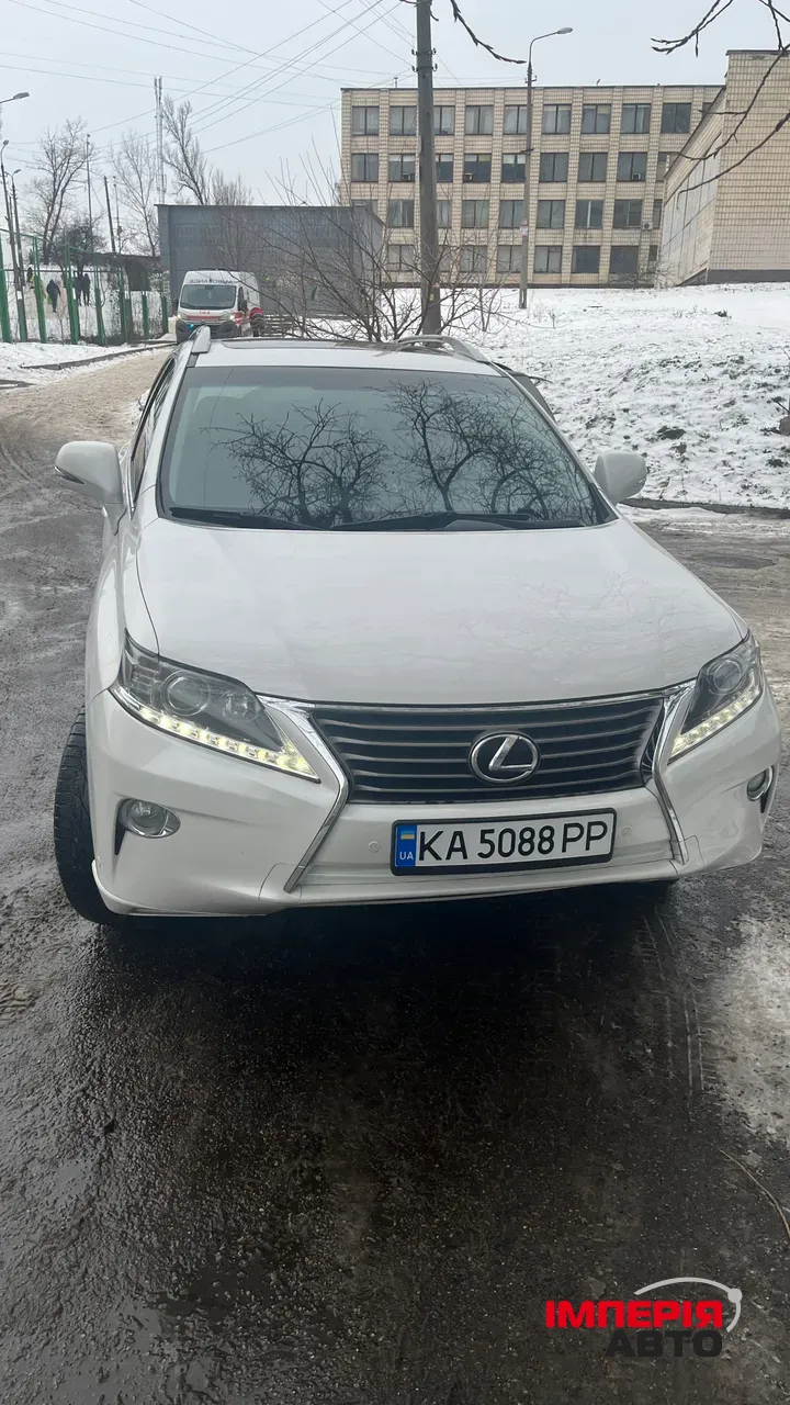 Lexus RX - фото 13