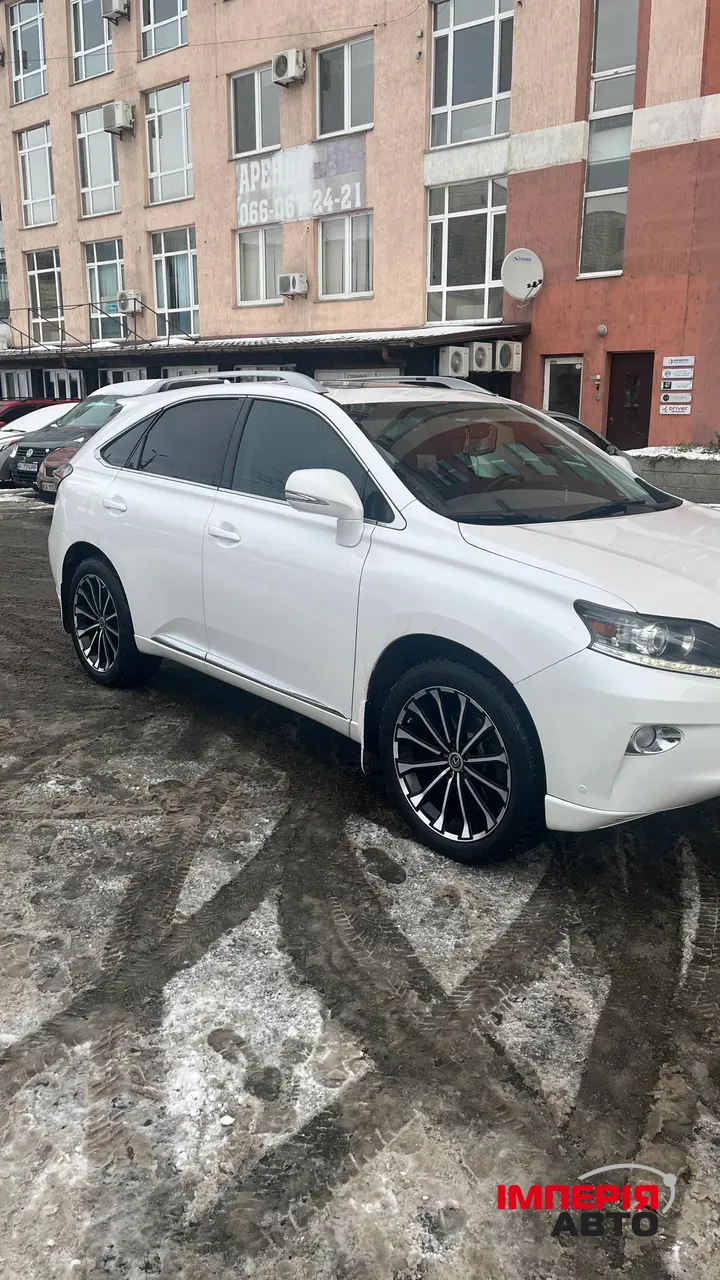 Lexus RX - фото 42