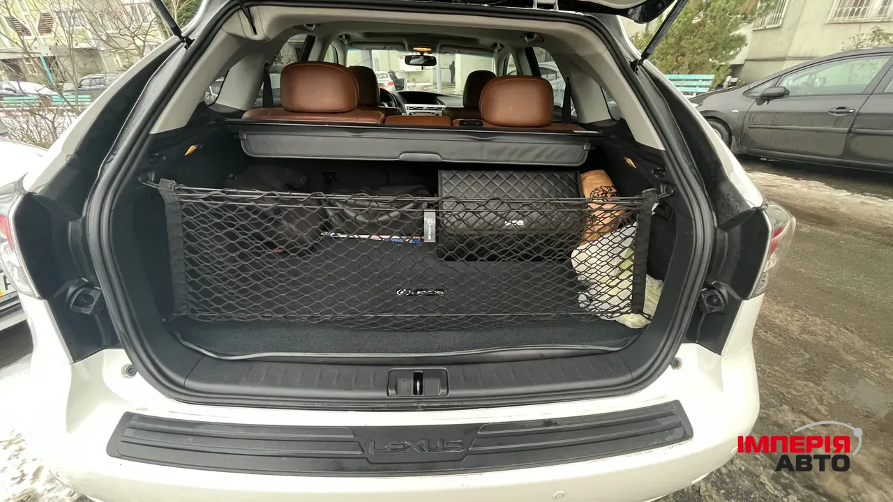 Lexus RX - фото 4