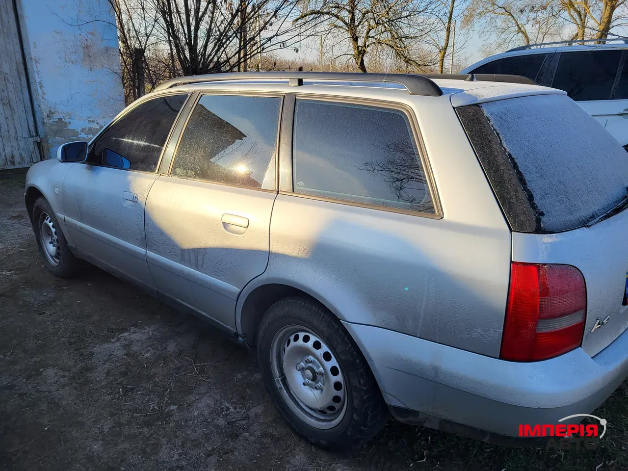 Audi A4 - фото 5