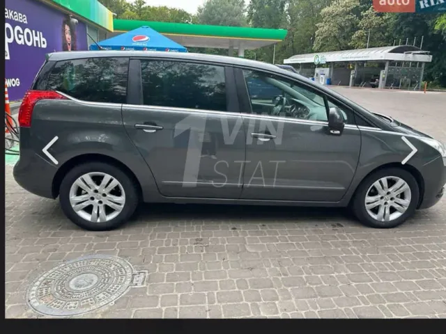 Peugeot 5008 - фото 3