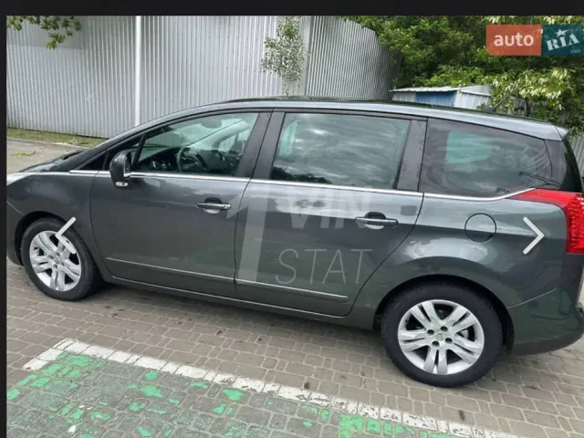 Peugeot 5008 - фото 2