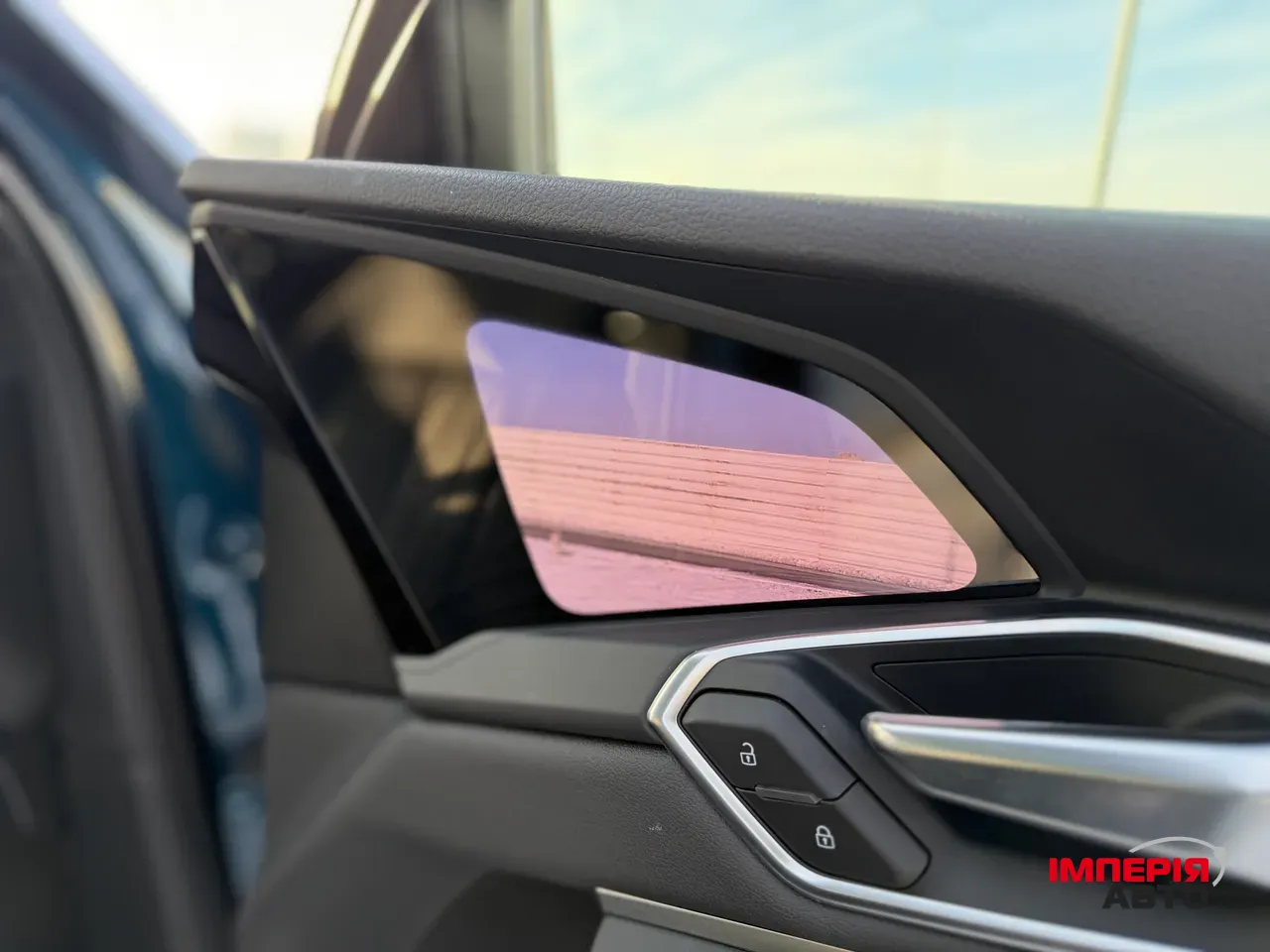 Audi e-tron - фото 17