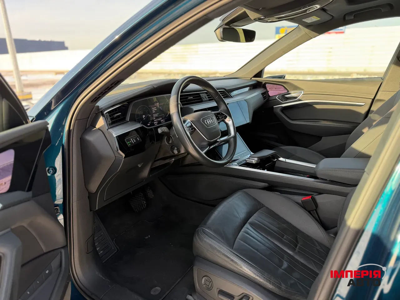 Audi e-tron - фото 9