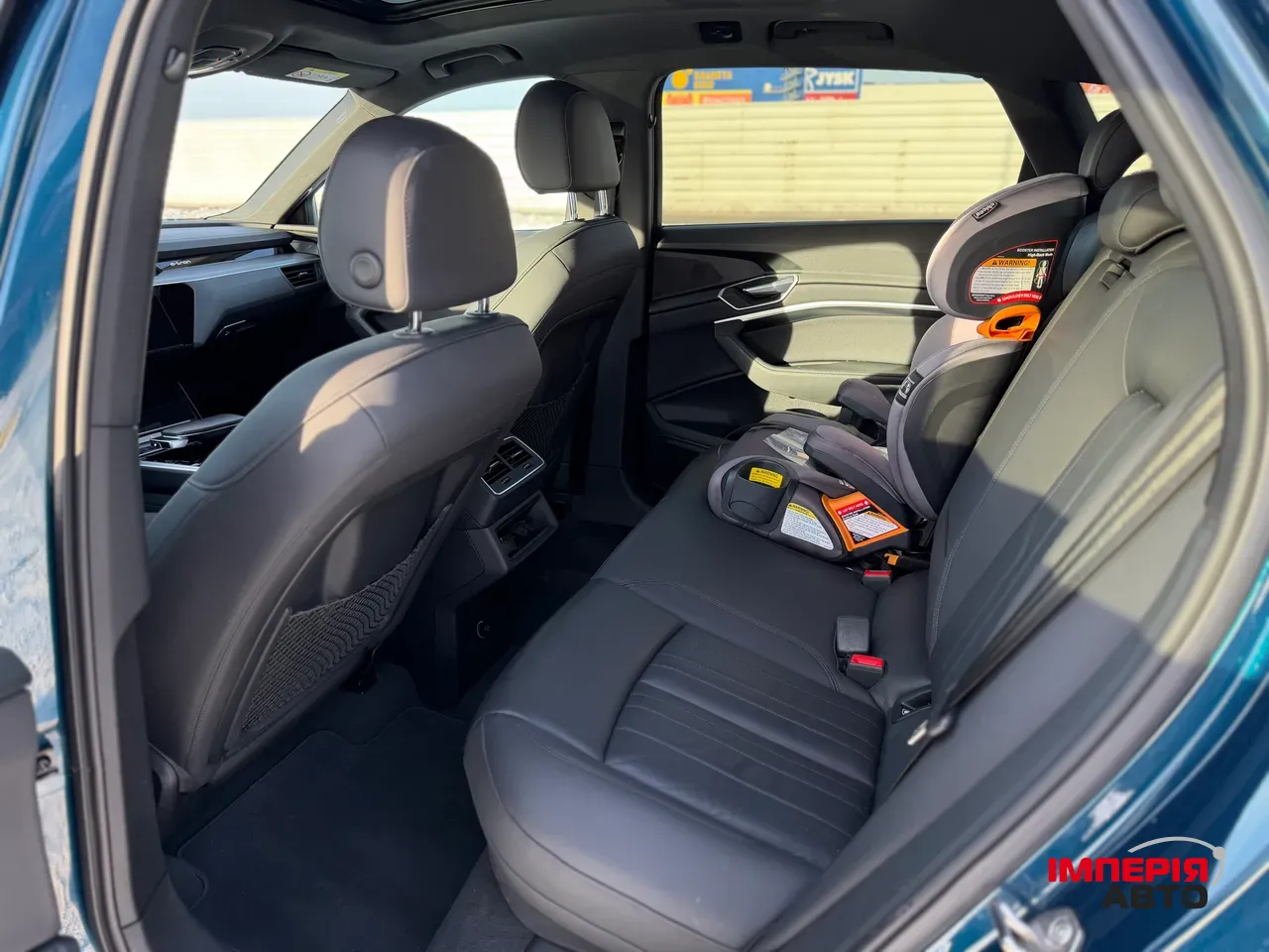 Audi e-tron - фото 15