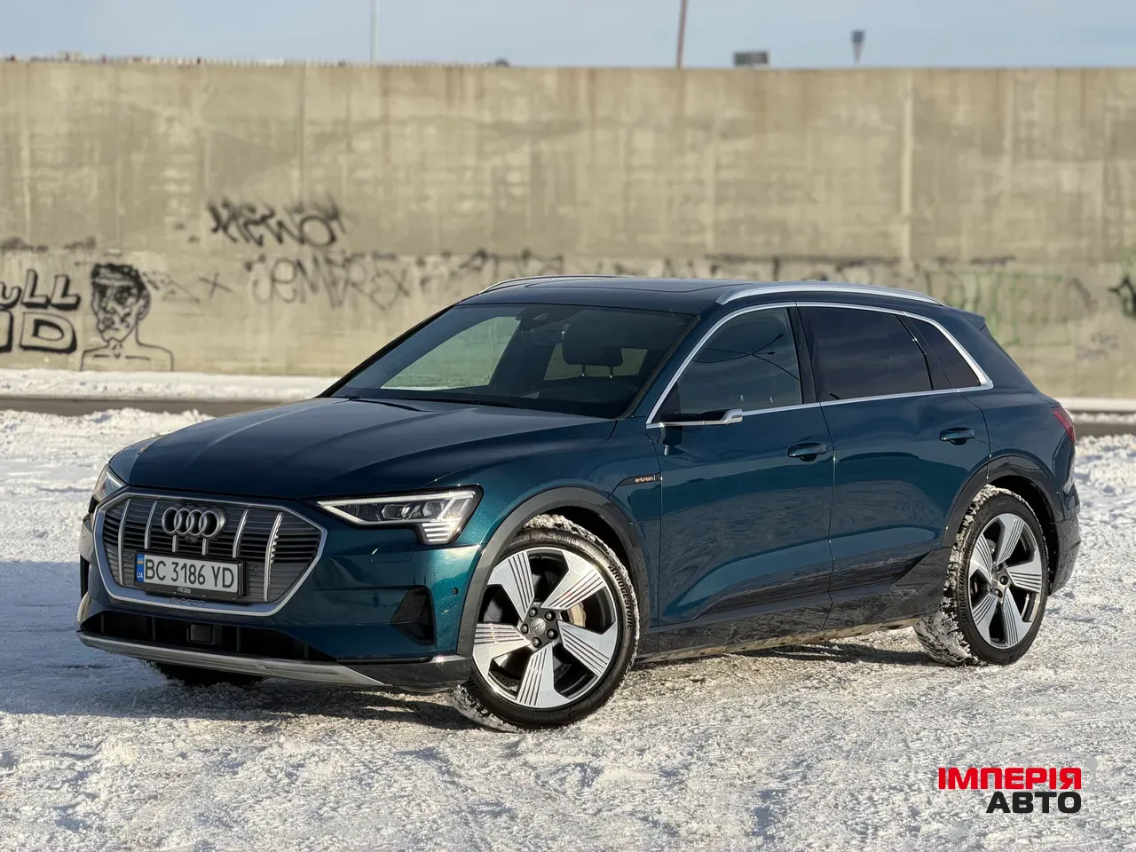 Audi e-tron - фото 2
