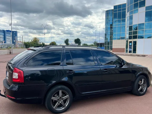 Skoda Octavia - фото 5
