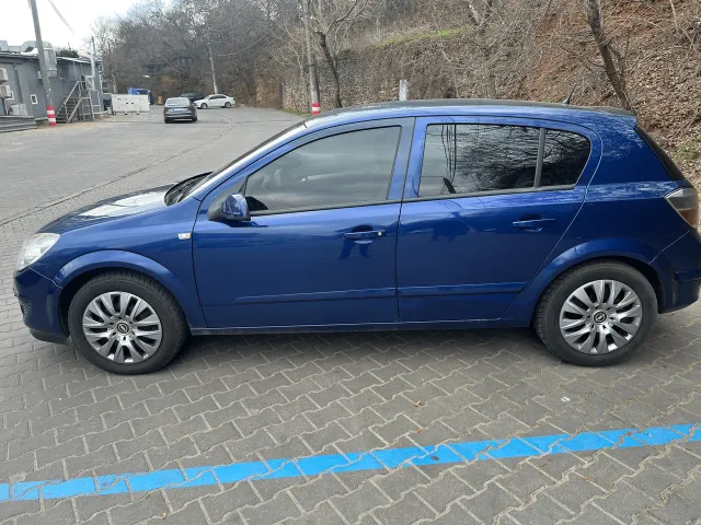 Opel Astra - фото 3