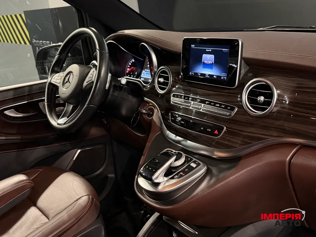 Mercedes-Benz V-Класс - фото 14