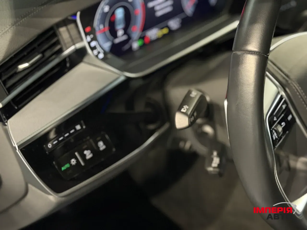 Audi A8 - фото 29