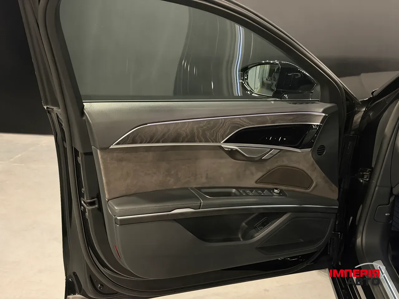 Audi A8 - фото 15