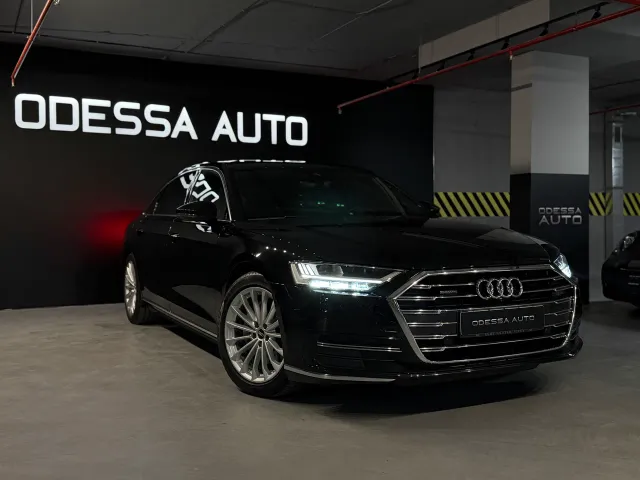 Audi A8 - фото 4