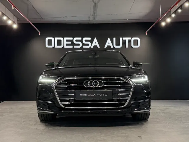 Audi A8 - фото 3