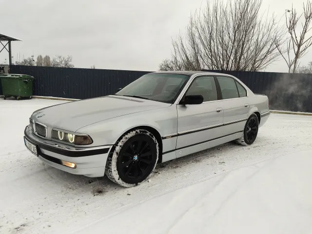 BMW 7 серії - фото 3