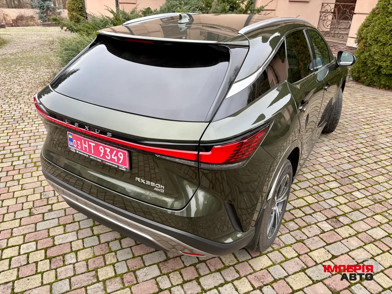 Lexus RX - фото 8