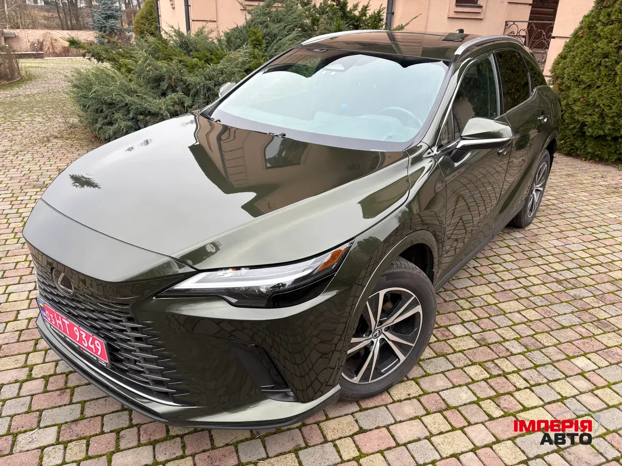 Lexus RX - фото 2