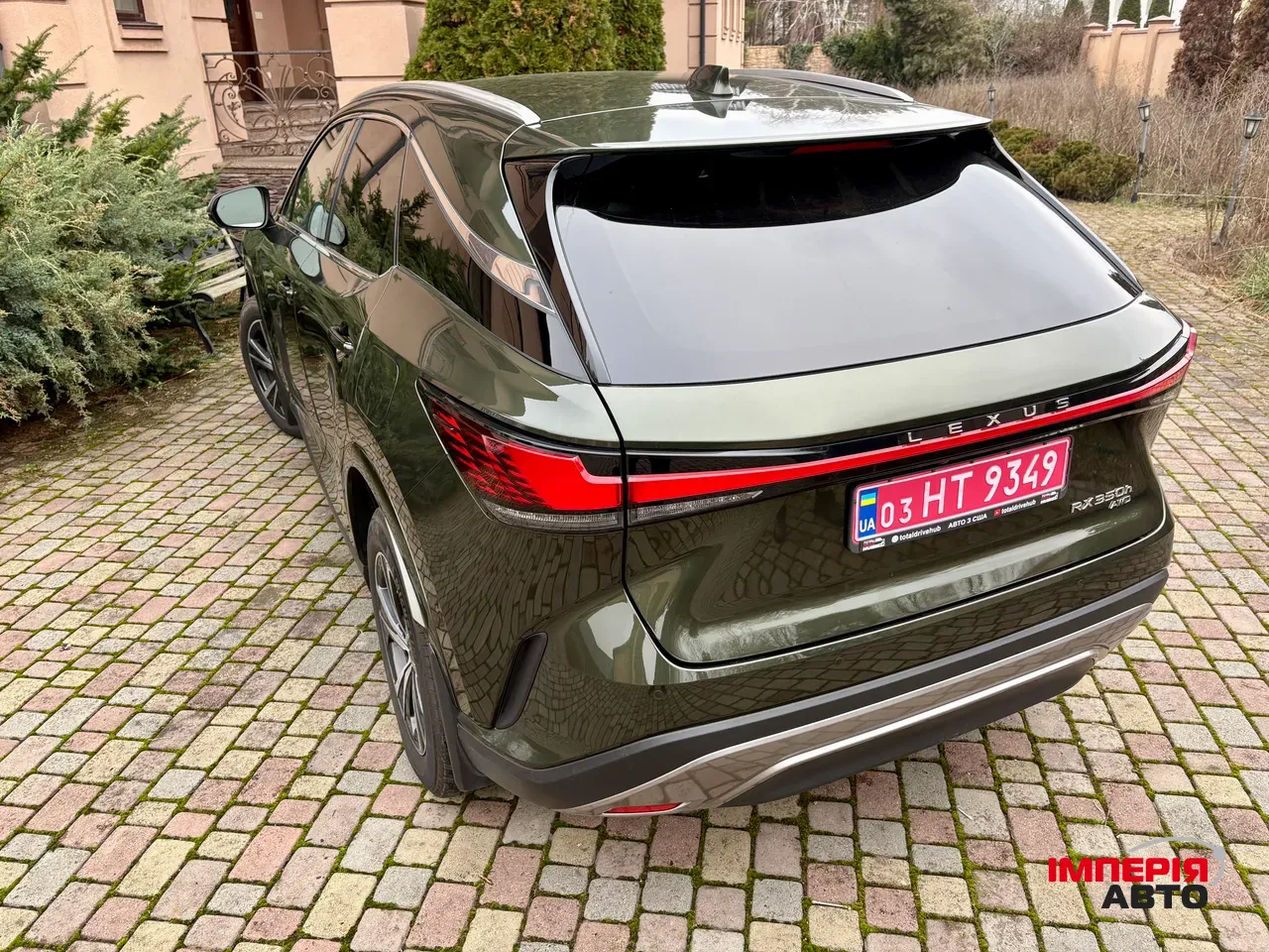 Lexus RX - фото 3