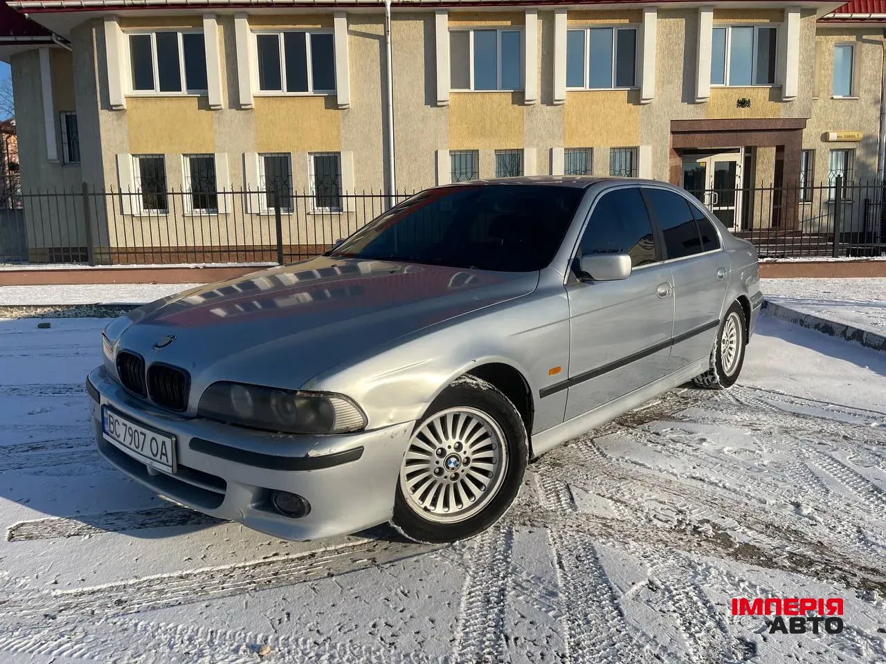 BMW 5 серії - фото 1