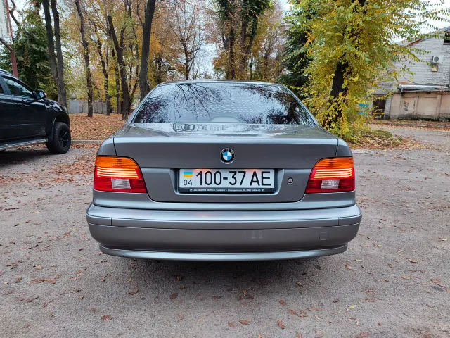 BMW 5 серії - фото 5