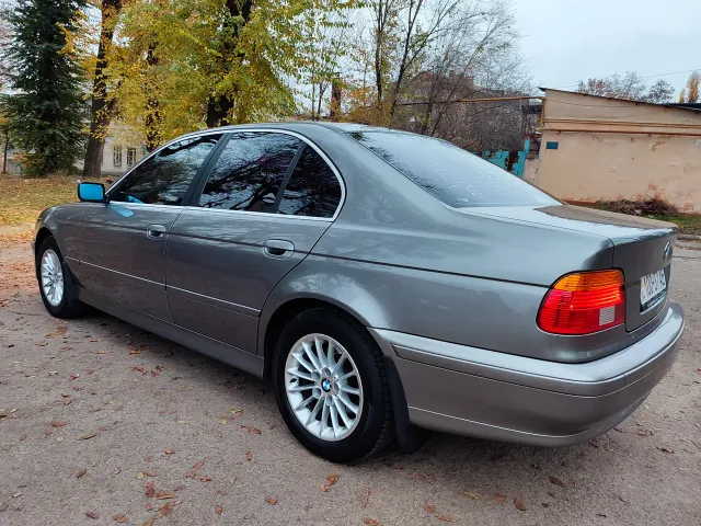 BMW 5 серії - фото 4
