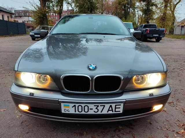 BMW 5 серії - фото 2