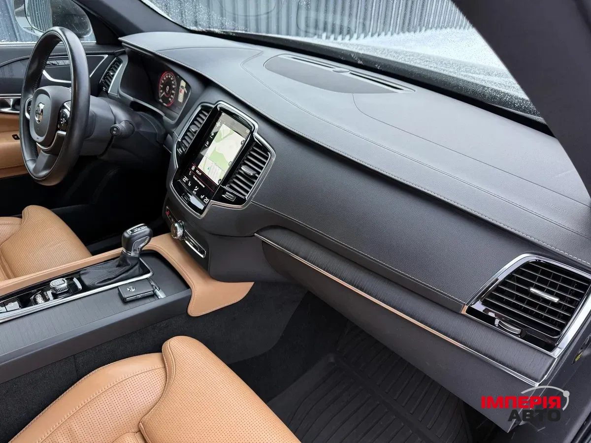 Volvo XC90 - фото 10