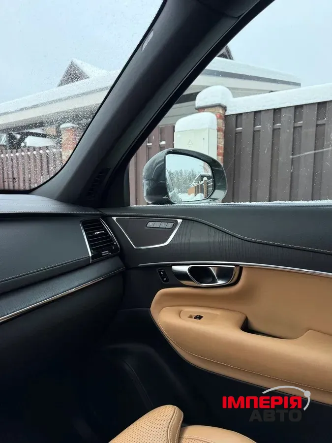 Volvo XC90 - фото 14