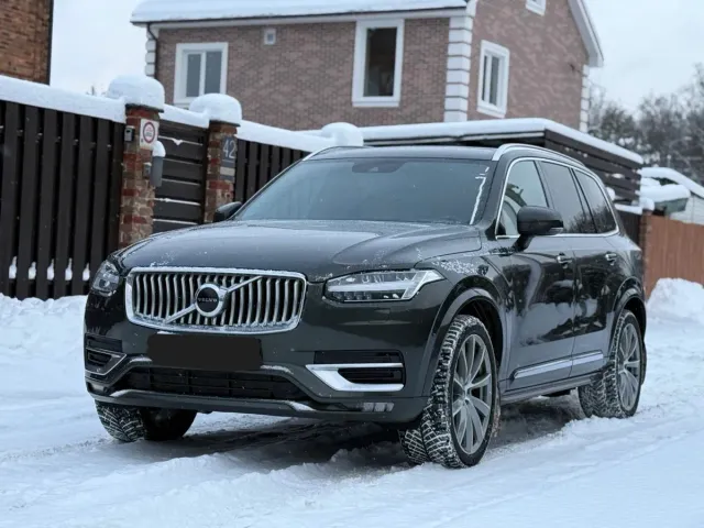 Volvo XC90 - фото 1