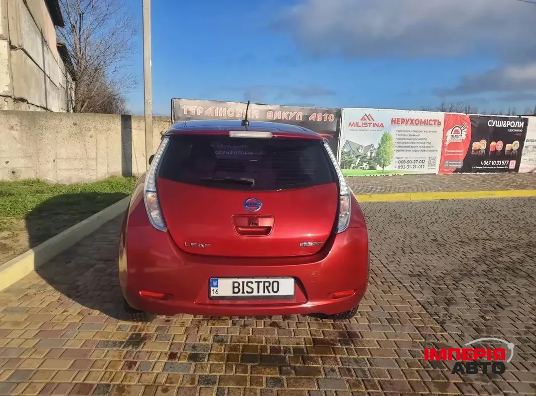 Nissan Leaf - фото 2