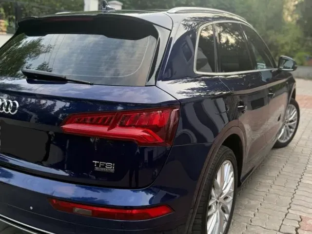 Audi Q5 - фото 3