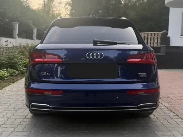 Audi Q5 - фото 4