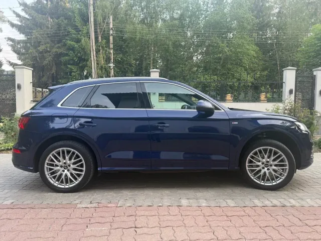 Audi Q5 - фото 5