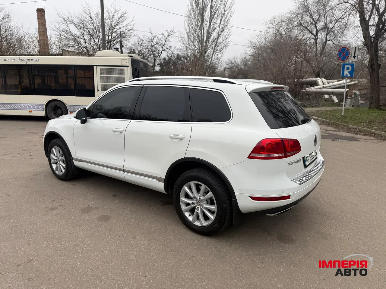 Volkswagen Touareg - фото 4