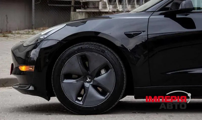 Tesla Model 3 - фото 8