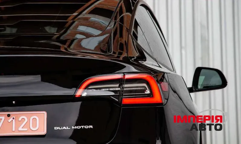 Tesla Model 3 - фото 13