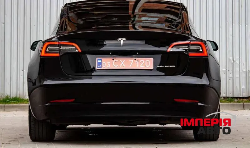 Tesla Model 3 - фото 14
