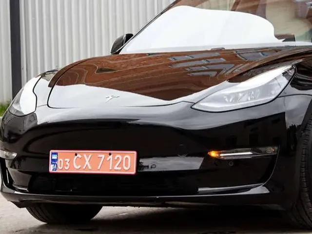 Tesla Model 3 - фото 5